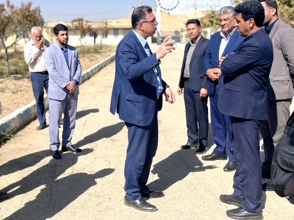 به گزارش روابط عمومی شرکت کشت و صنعت و دامپروری دشت چشمه بناب، در روز دوشنبه 19 آبان ماه 1404